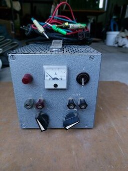 Transformátorová nabíječka autobaterií 6V / 12V - 1