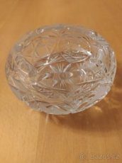 BROUŠENÝ POPELNÍK