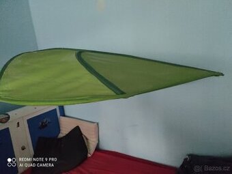 Baldachýn nad postel