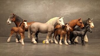 Schleich koně, divoká zvířata, farma, stáj, jezdci a další