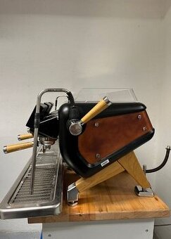 Profesionální kávovar Astoria Storm 3GR – TOP stav, výhodně