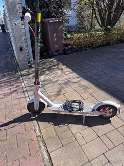 Elektrická koloběžka Xiaomi najeto 77km