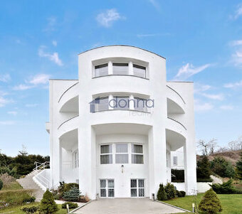 Pronájem vily/kanceláří 839m², ul. Nový Zlíchov, Praha 5 - S