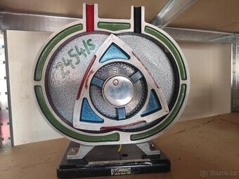 Model stirlingow motor, rez karburátora
