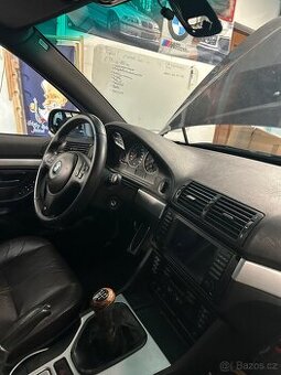 Bmw E39 stříbrný dekor