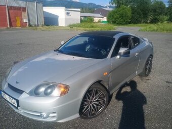 Hyundai coupe Tiburon 2.7 V6