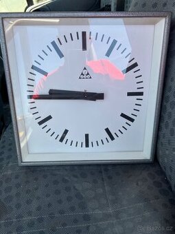 Prodám školní hodiny pragotron typ C301