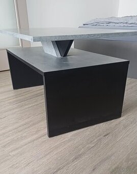 Konferenční stolek – šedý beton / černý