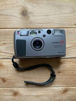 Yashica T5 Carl Zeiss 35mm/f3.5