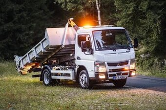 FUSO CANTER 6S15 kontejner - 6t ponížená na 3,5t