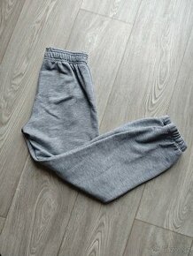 Dívčí tepláky Zara vel. 152
