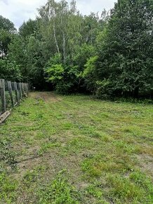 Exkluzivní pozemek polosamota