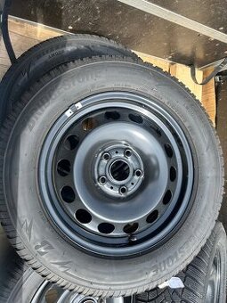 Zimní kola Bridgestone 215 60 16