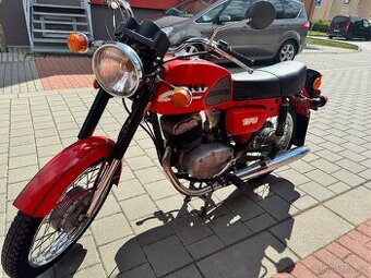 ČZ 175/487 rok 1988