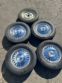 Triumph: originál 5x plechové disky + original poklice