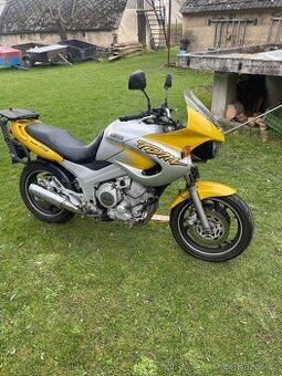 YAMAHA DTM 850