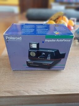 Prodám starý fotoaparát Polaroid impulse AF