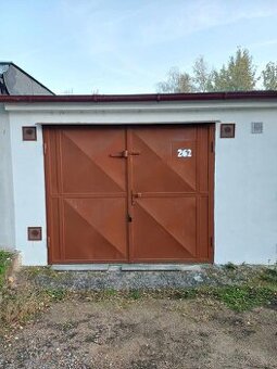 Pronájem garáže Chvaletice 20m2