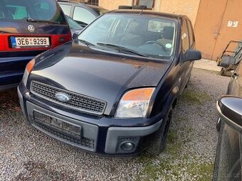 Ford Fusion - díly z vozu