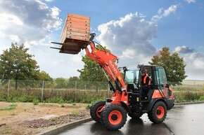 Nakladač Kubota R070