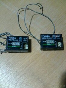 Prijímač: Futaba R303FHS HRS Synthesizer.