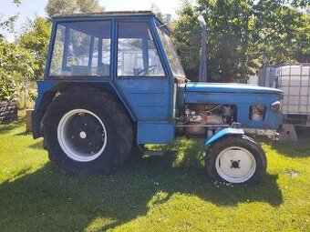 Traktor Zetor 4611