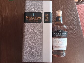 Irská whiskey Midleton Very Rare 2023