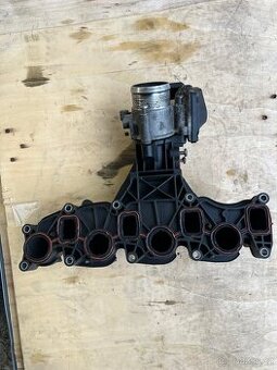 saci potrubi + škrtící klapka VAG 2.0tdi 103kw