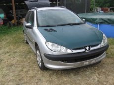 Prodám díly na Peugeot 206 SW R,V,2004 1.4 55kw