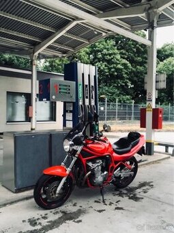 Suzuki bandit 600