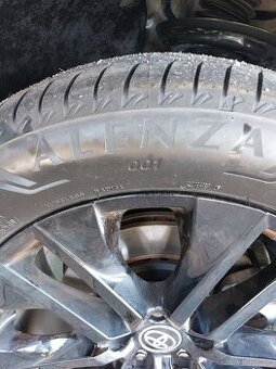 Pneu Brigestone 235/55 R19 101V - 1