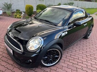 Mini Cooper 2.0SD 105KW,XENON,NAVI,KůŽE.1MAJITELKA