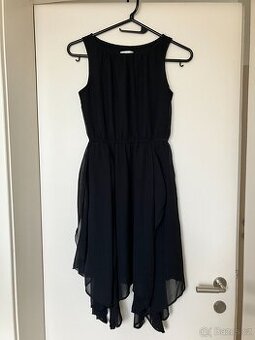 Černé šaty z H&M vel. 158