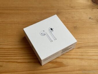 🎧 Apple AirPods 2 – plně funkční