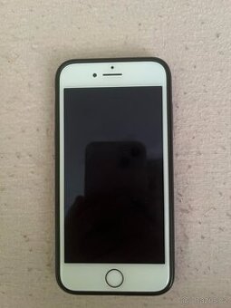 iPhone 8 na díly
