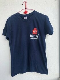Heart in Hand tričko vel.Pánská S
