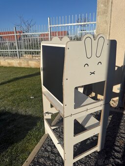 Učicí věž Craffox – bílý králík, stav dobrý