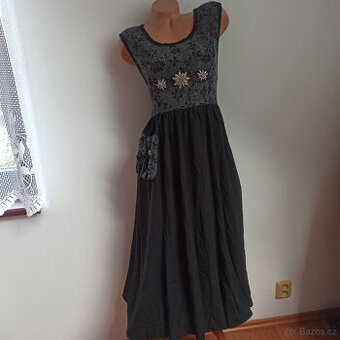 dámské bavorské šaty eur 42 Karin S TOP STAV