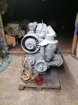 Praga v3s motor po opravě - 1