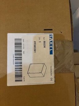 Rozvaděč, skříň Sarel 747x536x300 včetně montážní desky nový