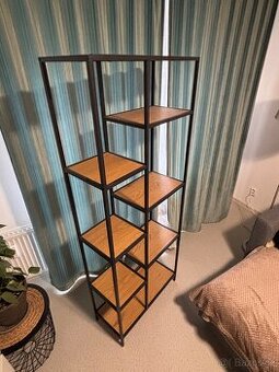 Policový regál TRAPPEDAL