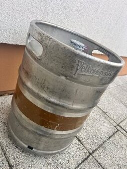 Velký sud piva kozel 11