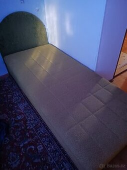 Pěkná postel  ZDARMA za odvoz+ opěradlo(=čelo)