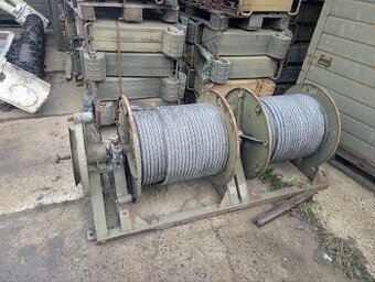 Silný bubnový naviják s lanem