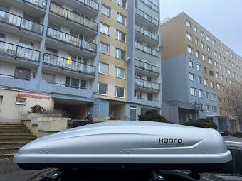 Střešní Box Hapro Traxer 6.6 + Nosiče - Příčníky Thule Atera