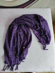 Dámský/dívčí teplejší fialový kostičkovaný šátek na krk
