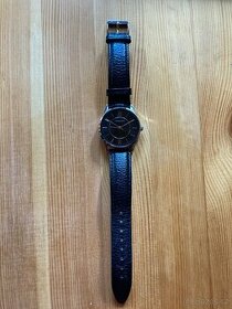 Dámské hodinky s černým koženým páskem - 1