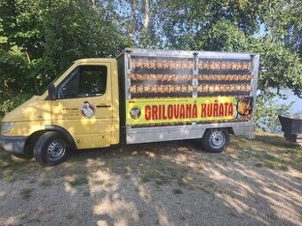 Pojízdná prodejna,FOOD-TRUCK-Grylovana kurata