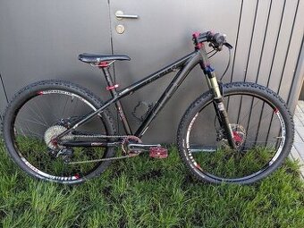 Cube Reaction Pro Series, 26", rám 14"