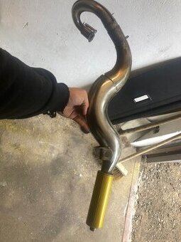 Snake laděný výfuk na minibike